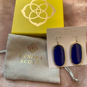 Kendra Scott Earrings .  Frame Danielle Earrings Gold.Stonr Navy Cat’s eye.